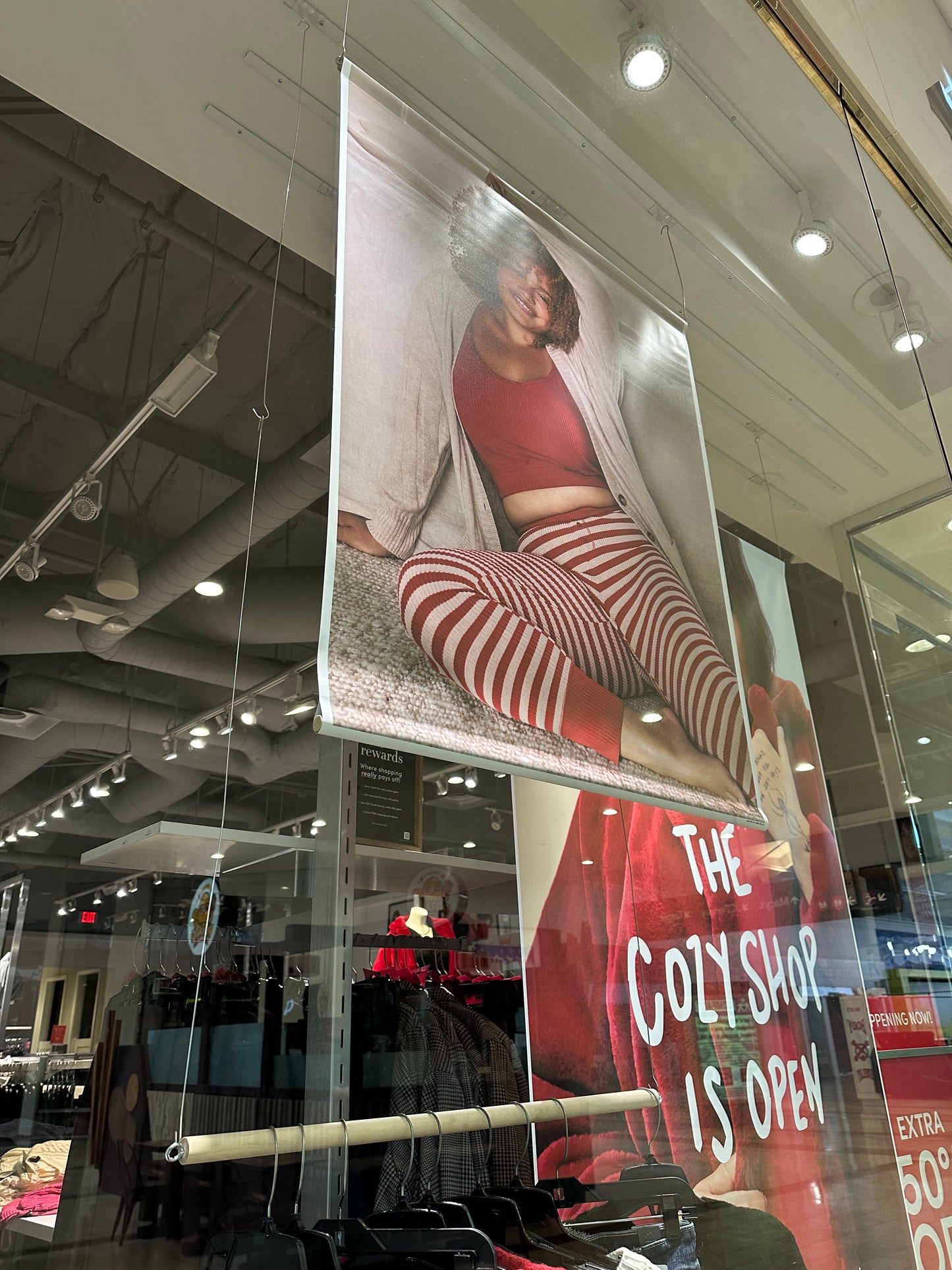 Window Graphics Hanging Kit